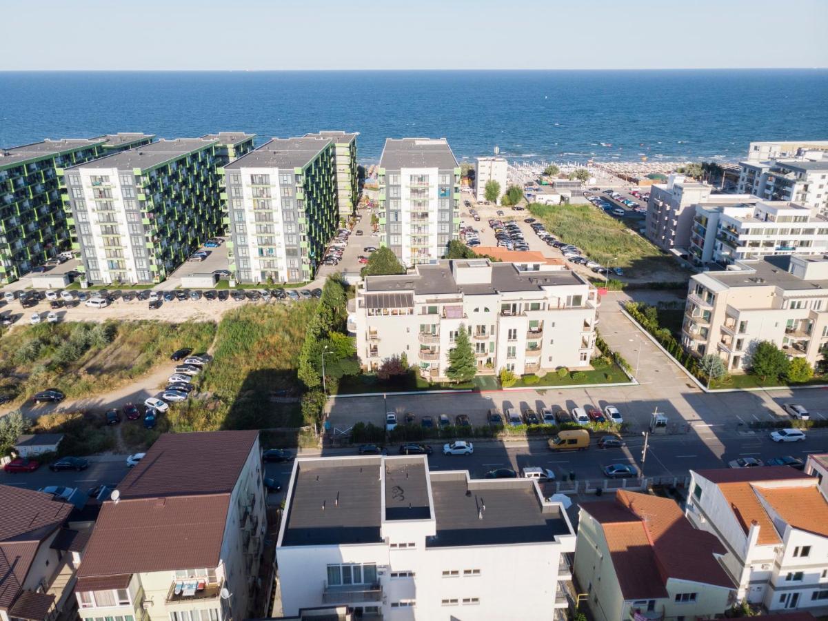 Ono Aparthotel Năvodari Екстериор снимка